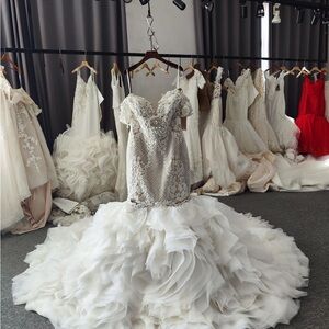 Elegant White Lace Wedding Dress